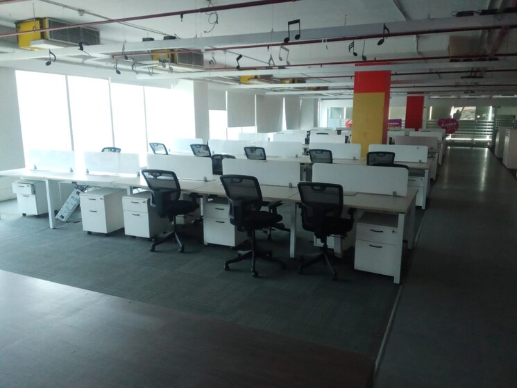 Team Area, logix-technova Commercial Office Space 5600 Sq.Ft. In Sector 132 Noida 8878428