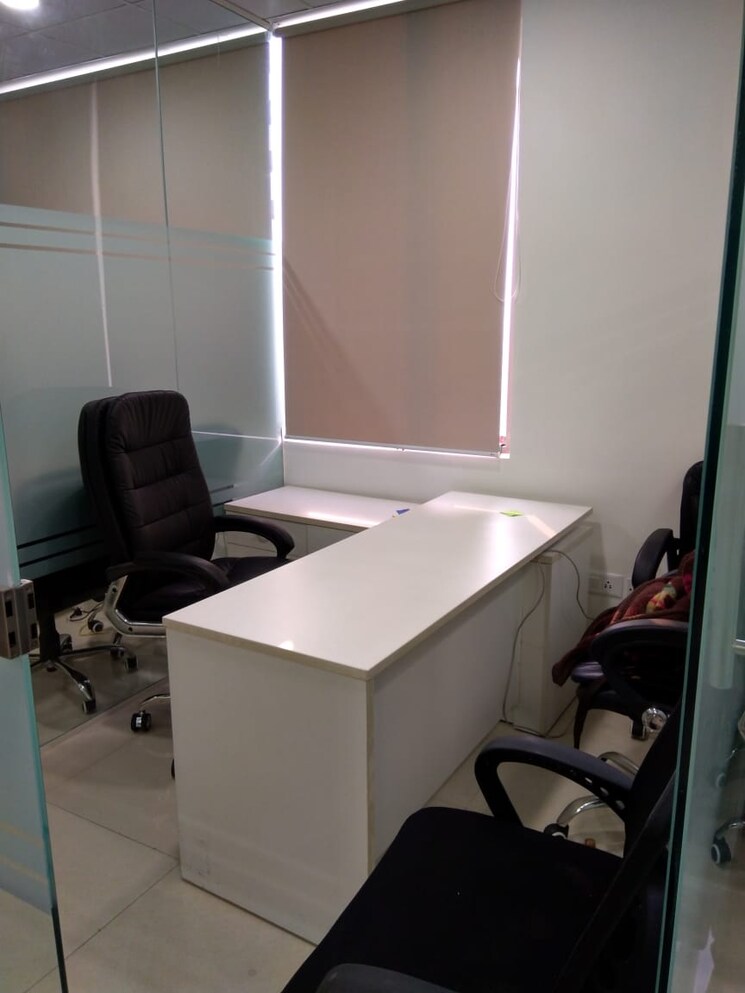 Team Area, logix-technova Commercial Office Space 5600 Sq.Ft. In Sector 132 Noida 8878428