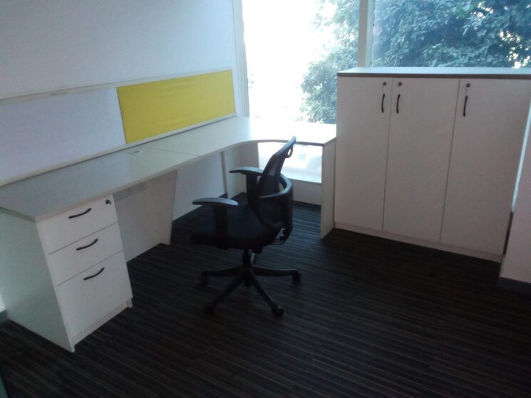 Team Area, logix-technova Commercial Office Space 5600 Sq.Ft. In Sector 132 Noida 8878428