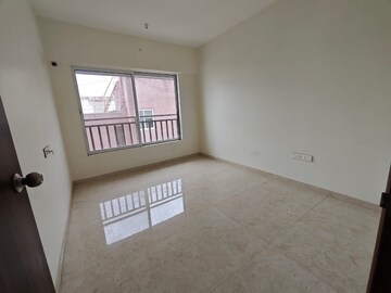 Room in 3 BHK Apartment at Gayatri CHS Chembur, Chembur – for Rent