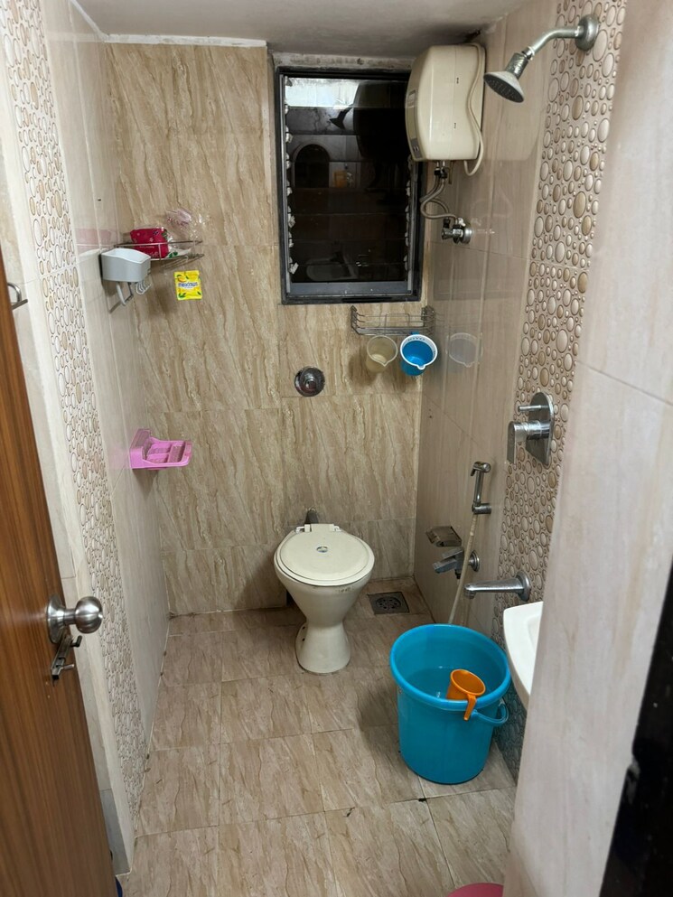 Bathroom, shri-balaji-ashirwad 2 Bedroom 786 Sq.Ft. Apartment In Malad West Mumbai 8878526