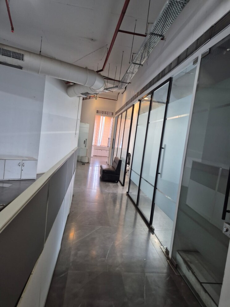 Balcony, lower parel Commercial Office Space 3821 Sq.Ft. In Lower Parel Mumbai 8878461