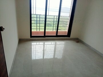 Room in 2 BHK Apartment at Shree Ostwal Horizon, Mira Road – for Rent