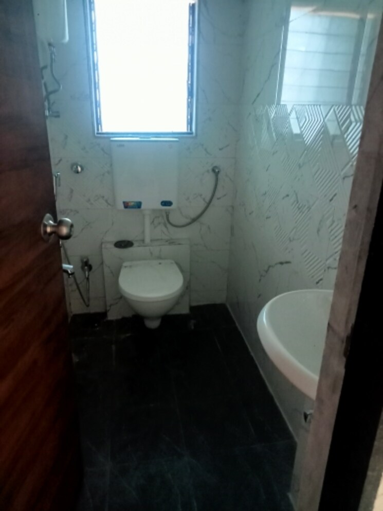 Bathroom, shree-ostwal-horizon 2 Bedroom 650 Sq.Ft. Apartment In Mira Road Thane 8878618