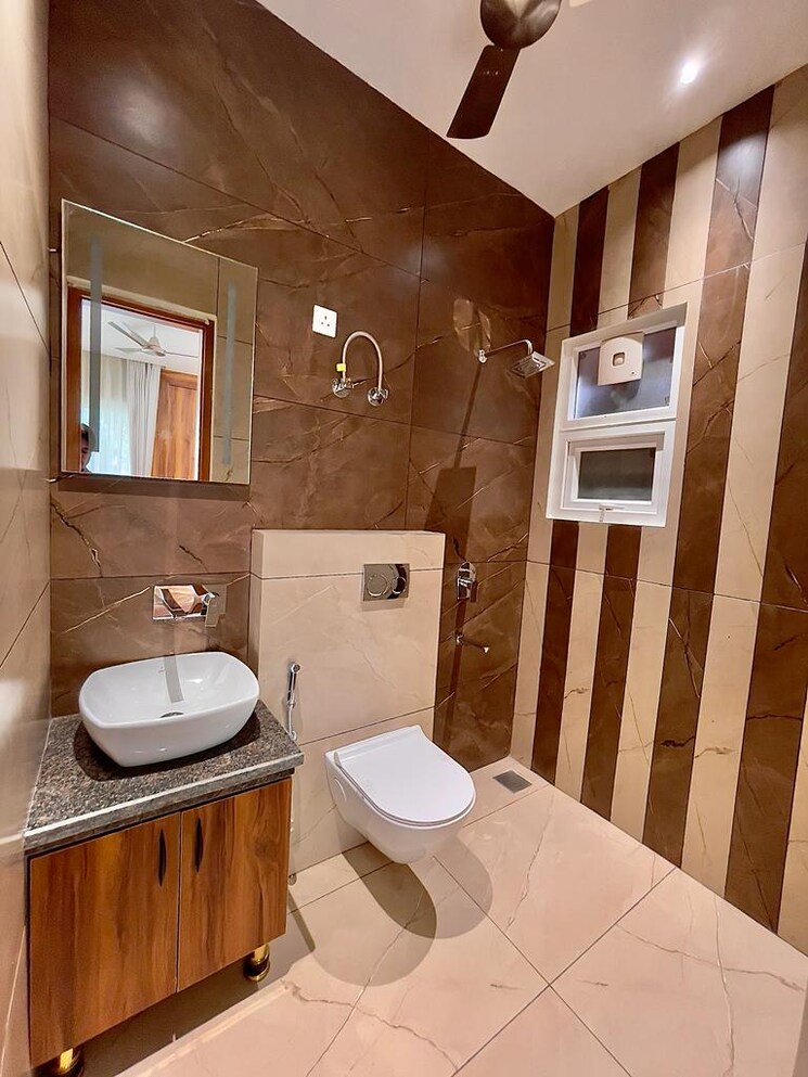 Kitchen, nandita-mayfair-park 3 Bedroom 1835 Sq.Ft. Apartment In Kishanpura Zirakpur 8878599