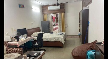 1 BHK Builder Floor For Rent in Sector 38