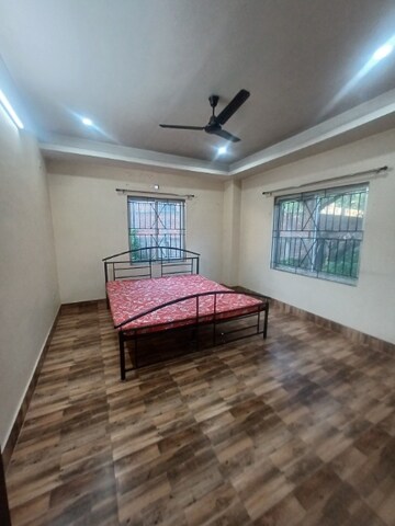 Room in 3 BHK Apartment at Geeta Nagar – for Rent