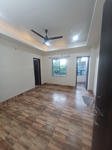 Room in 3 BHK Apartment at Geeta Nagar – for Rent