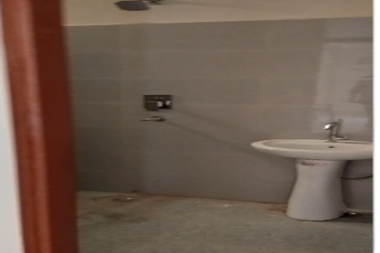 Room, raj nagar extension 2 Bedroom 968 Sq.Ft. Apartment In Raj Nagar Extension Ghaziabad 8877033