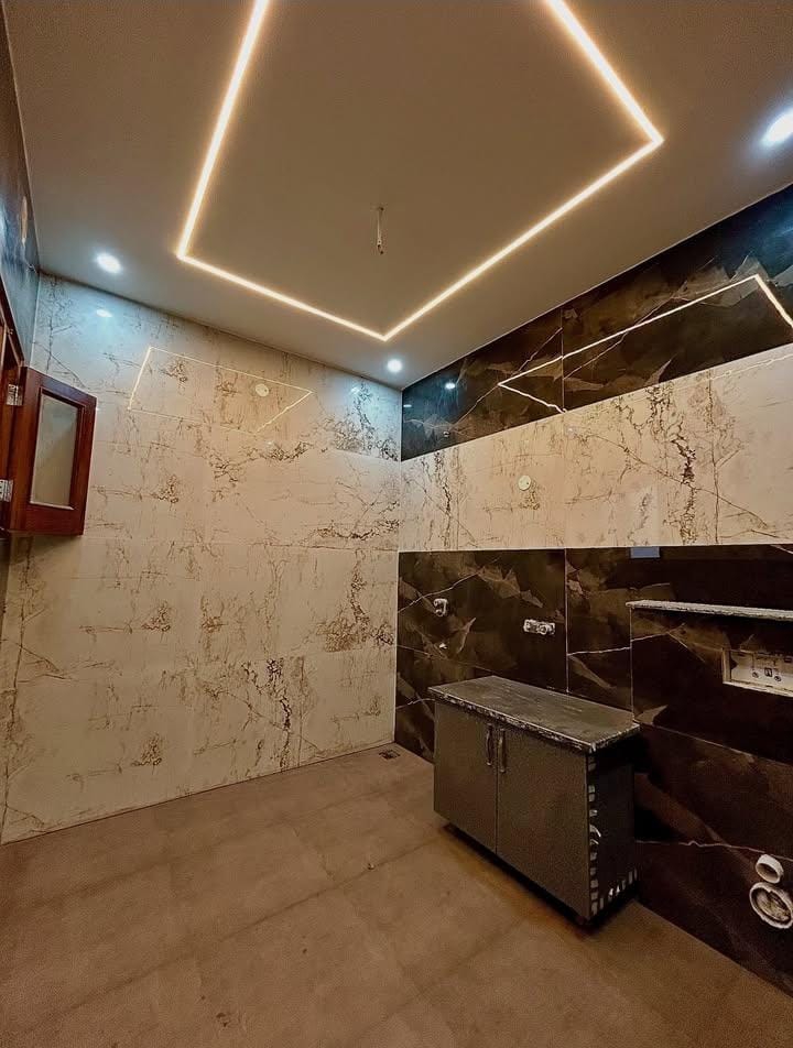 2 BHK + Pooja Room Builder Floor For Rent in Building Floor