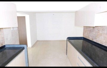 Kitchen in 1 BHK Apartment at LnT Veridian, Powai – for Sale