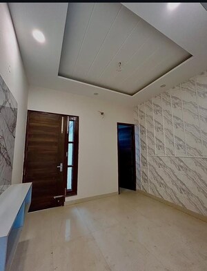 Room in 3.5 BHK Builder Floor at Sector 29 – for Sale