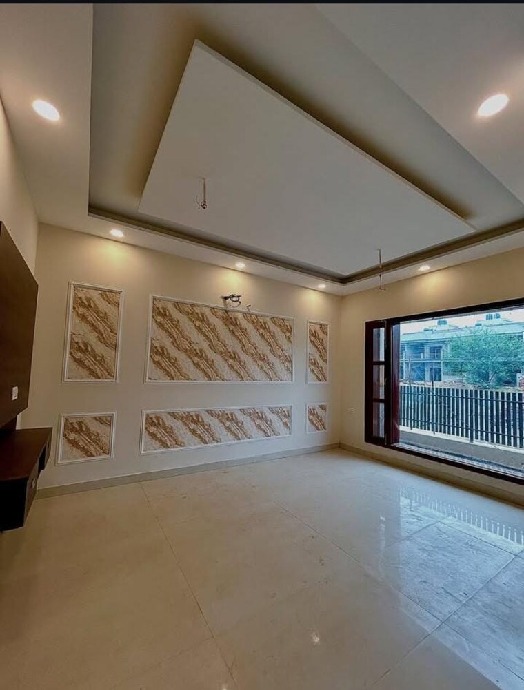 Bedroom, sector 29 3.5 Bedroom 3105 Sq.Ft. Builder Floor In Sector 29 Faridabad 8878779
