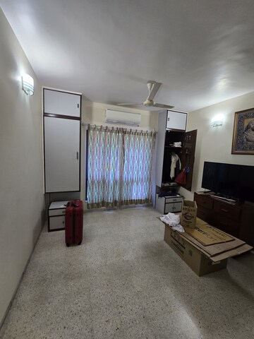 Living Room in 3 BHK Apartment at Clover Dale, Koregaon Park – for Rent