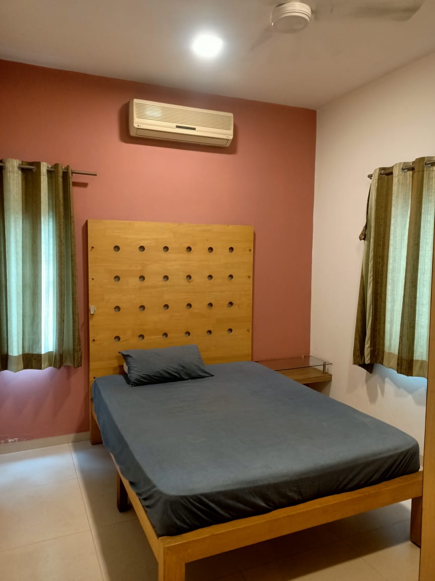 1 BHK 700 Sq.Ft. Builder Floor in Brigade Lavelle 1