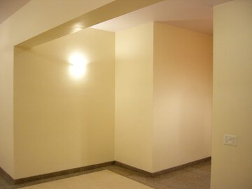 Room in 2 BHK Apartment at New Town – for Rent