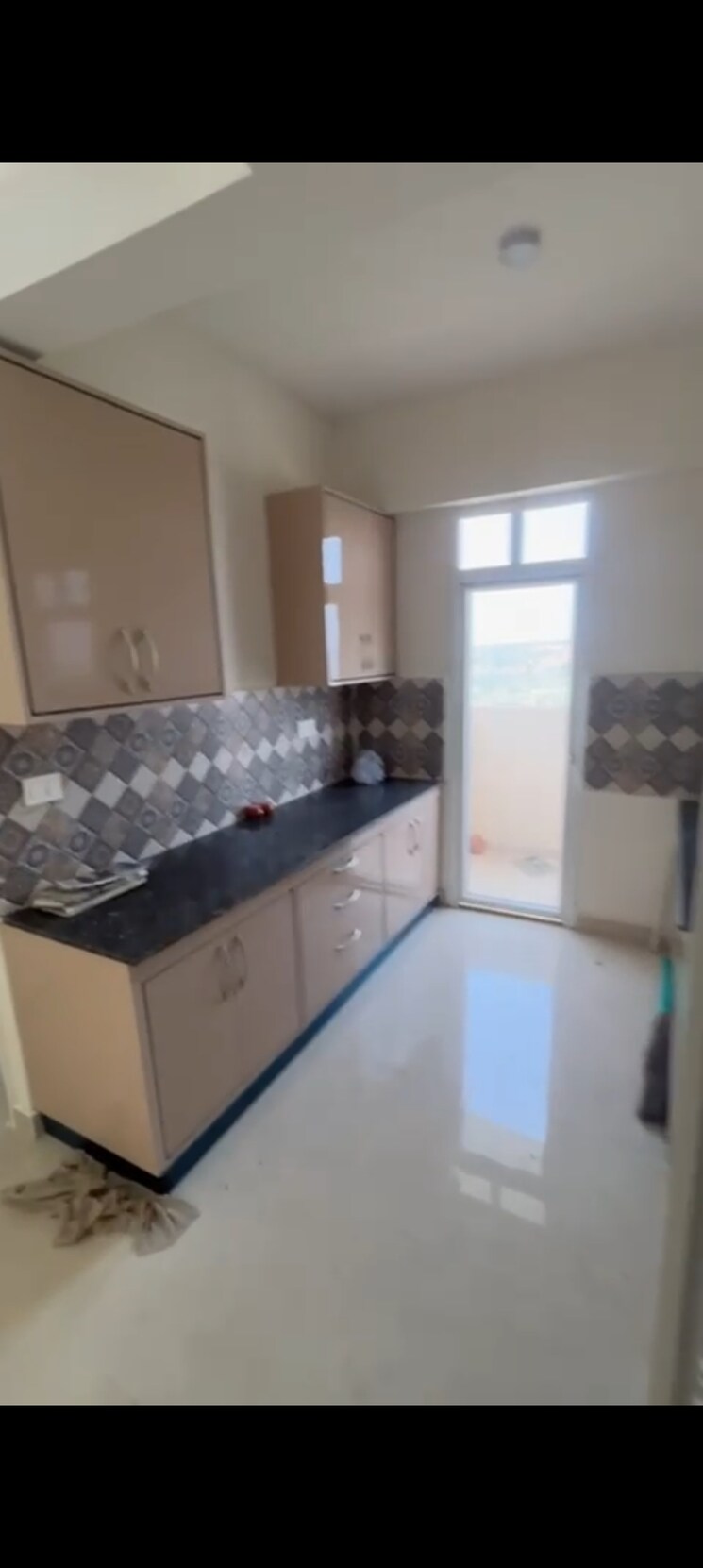 Kitchen, signature-global-golf-greens 3 Bedroom 728 Sq.Ft. Apartment In Sector 79 Gurgaon 8878995