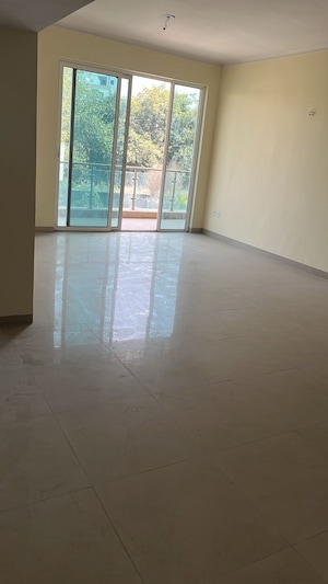 Room in 3 BHK Apartment at Smart World The Edition, Sector 66 – for Sale