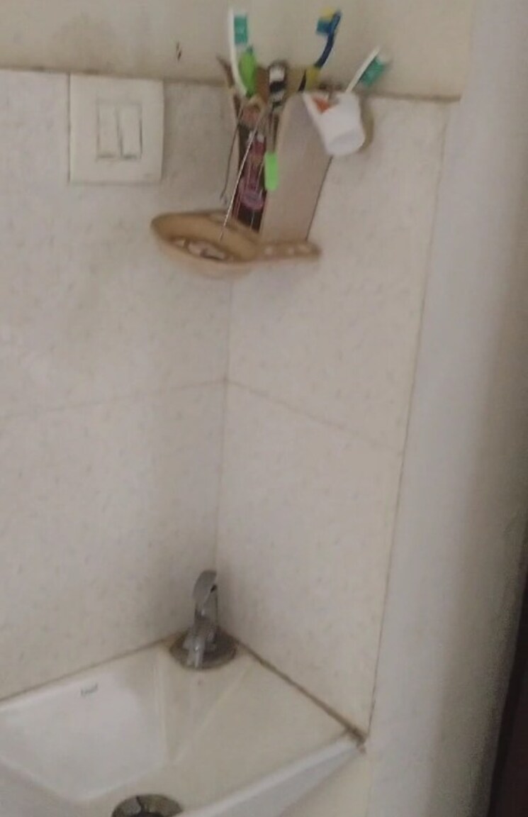 Bathroom, rohini-chs-dhayari 1 Bedroom 500 Sq.Ft. Apartment In Dhayari Pune 8879018