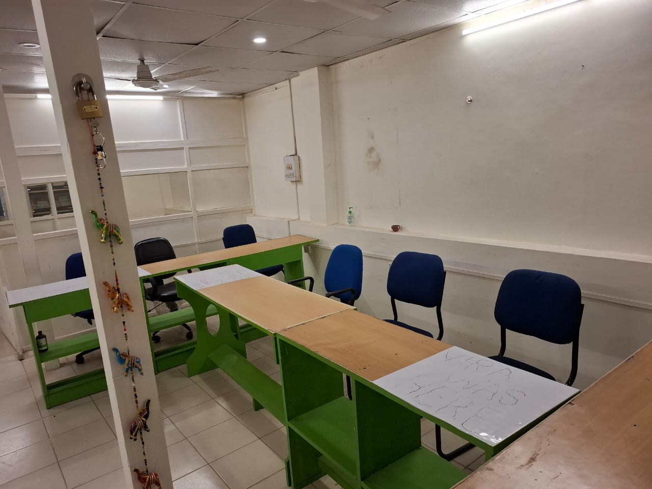 Office Space For Rent in Safdarjung Enclave