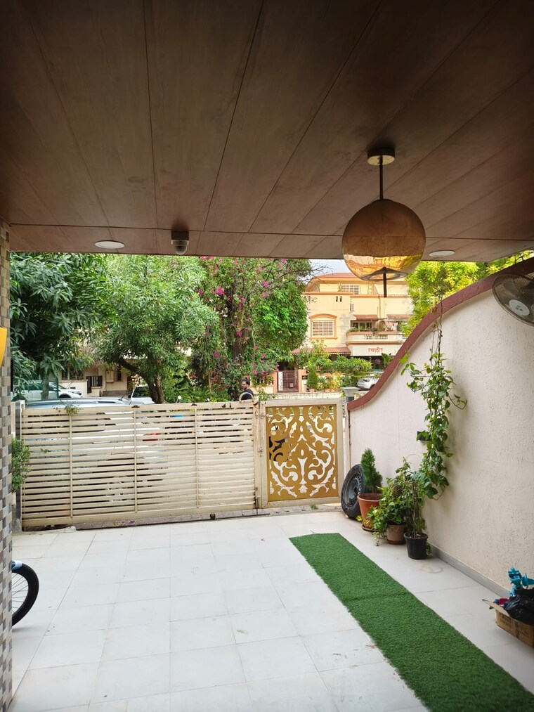 Balcony, purple-five-gardens 3 Bedroom 2115 Sq.Ft. Villa In Rahatani Pune 8879078