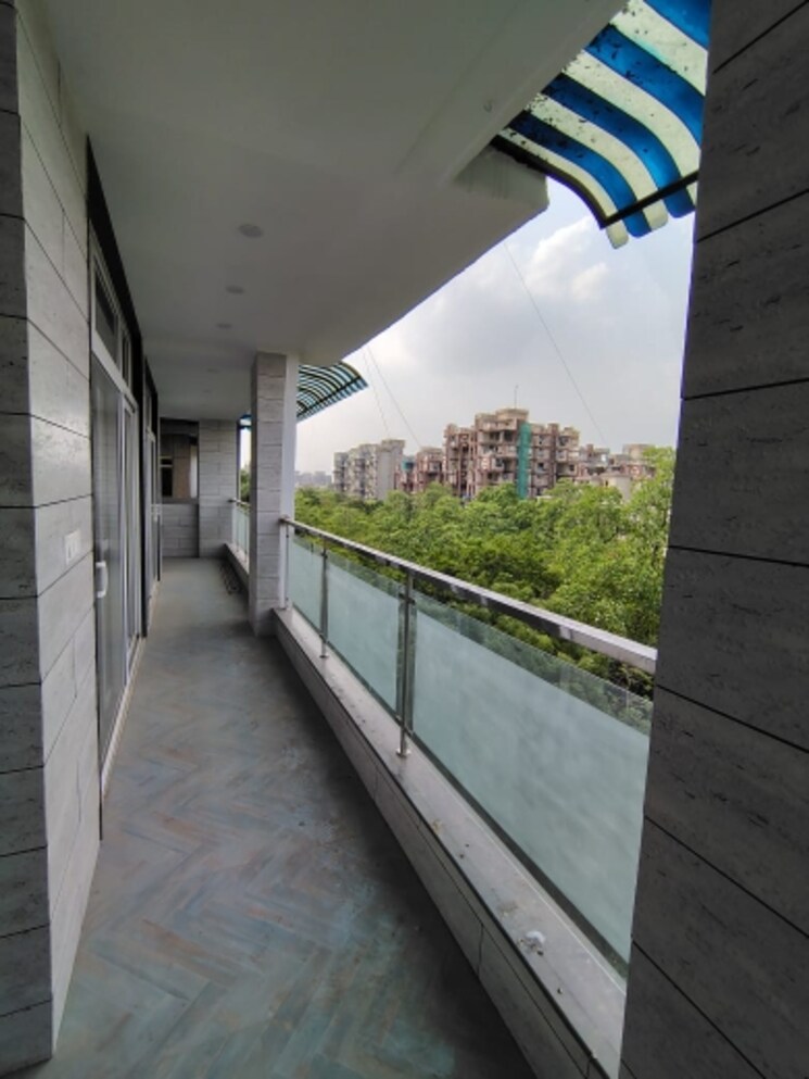 Balcony, sector 4 dwarka 4 Bedroom 2500 Sq.Ft. Apartment In Sector 4 Dwarka Delhi 8879231