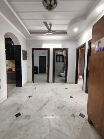 Room in 4 BHK Apartment at Sector 4 Dwarka – for Rent