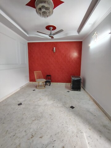 Room in 4 BHK Apartment at Sector 4 Dwarka – for Rent