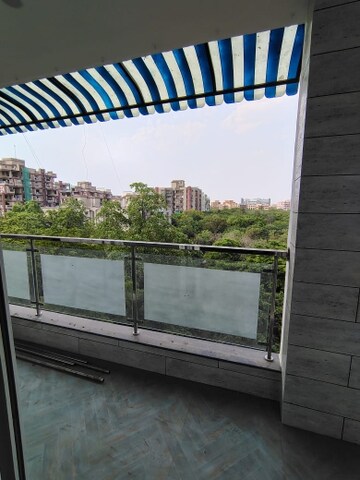 Balcony in 4 BHK Apartment at Sector 4 Dwarka – for Rent