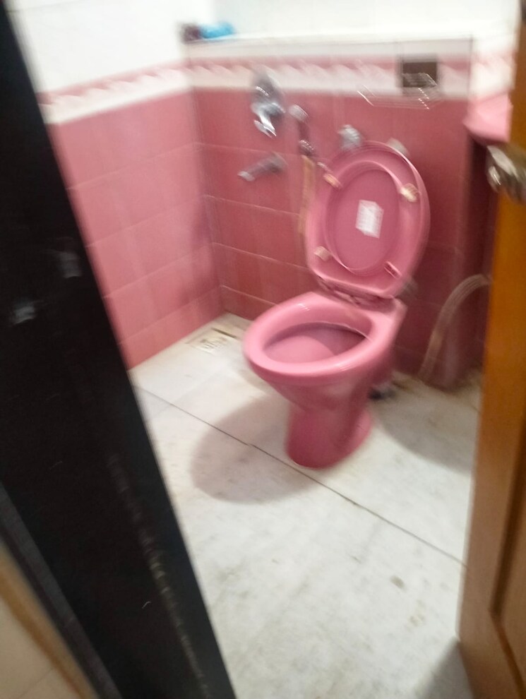 Bathroom, arjun-chs-vasant-vihar 2 Bedroom 750 Sq.Ft. Apartment In Vasant Vihar Thane 8879332