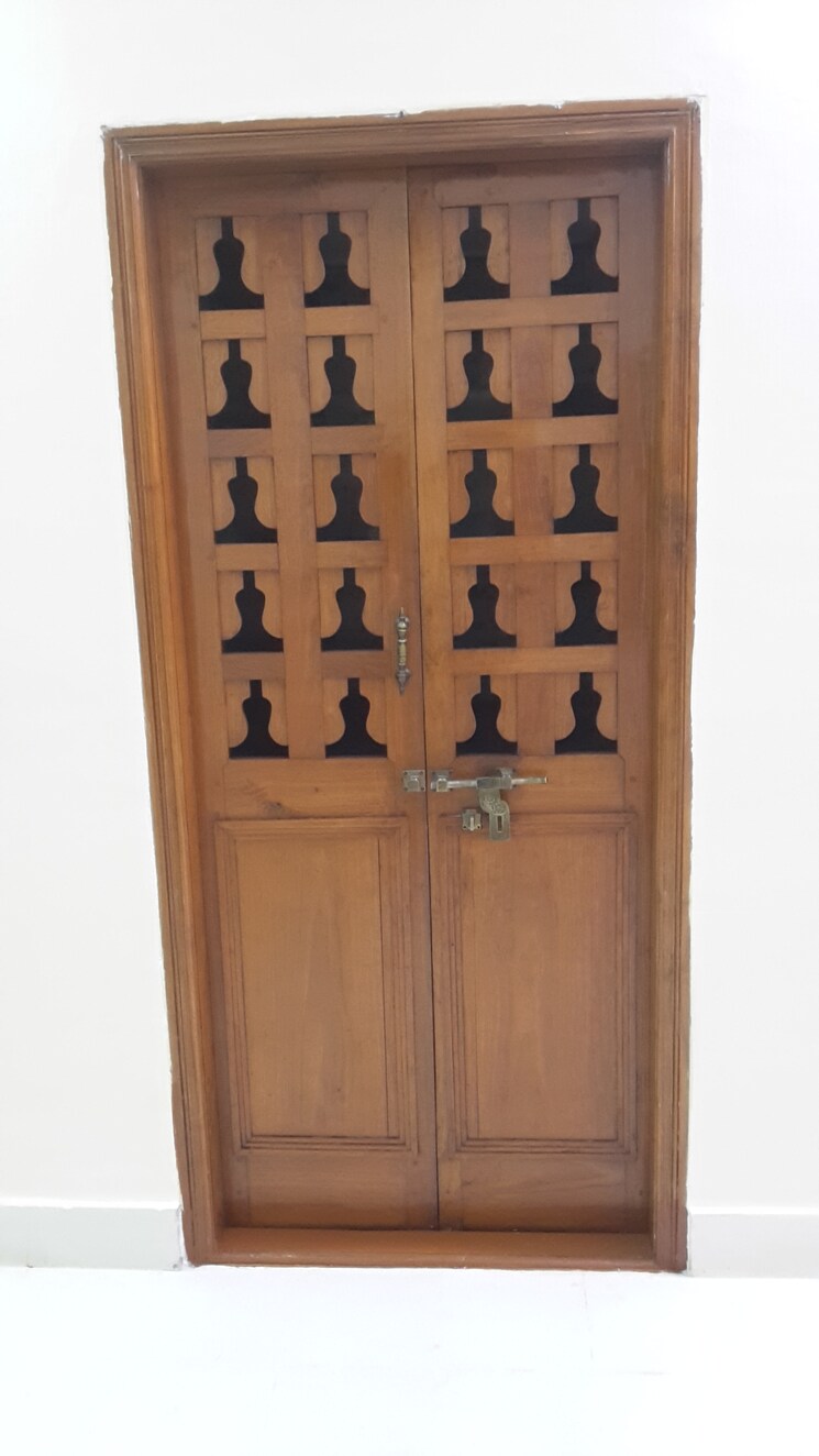 undefined, rt nagar 1 Bedroom 650 Sq.Ft. Independent House In Rt Nagar Bangalore 8879327