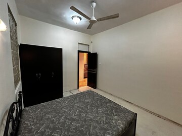 Bedroom in 3 BHK Apartment at Anandashram CHS Girgaon, Girgaon – for Rent