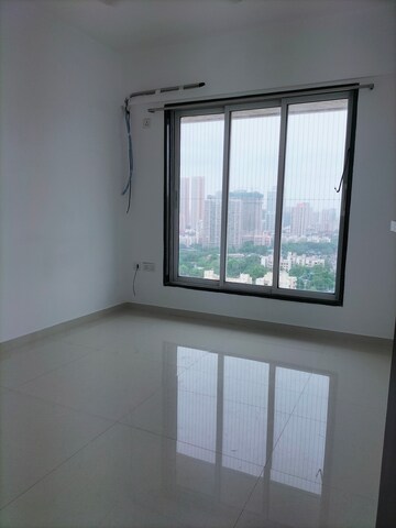 Room in 2 BHK Apartment at Karmvir Avant Sky Villa, Goregaon East – for Rent