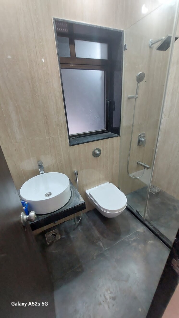 Bathroom, jyoti-sukriti 3 Bedroom 892 Sq.Ft. Apartment In Goregaon East Mumbai 8879449