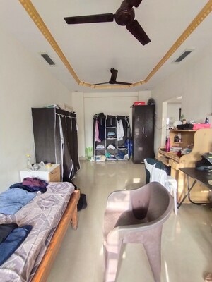 Furnished Amenities in 1 BHK Apartment at Sapphire Lakeside, Powai – for Sale