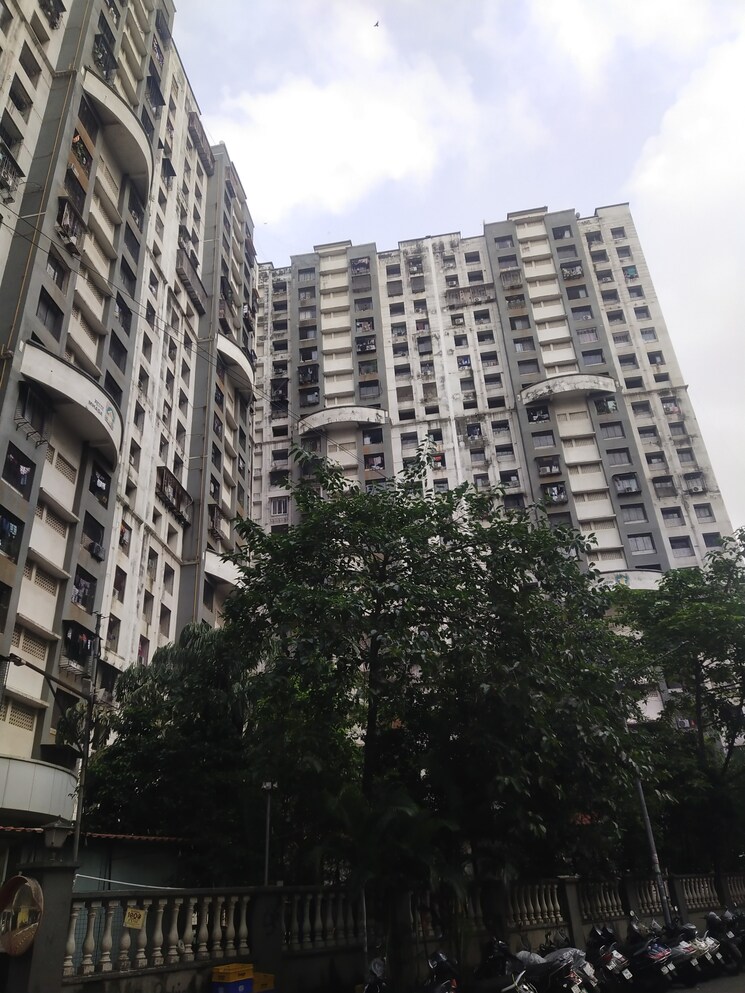 Exterior View, sapphire-lakeside 1 Bedroom 500 Sq.Ft. Apartment In Powai Mumbai 8879710