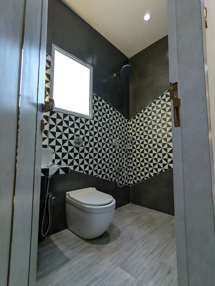 Bathroom, origin-rock-highland 3 Bedroom 950 Sq.Ft. Apartment In Kandivali West Mumbai 8879739