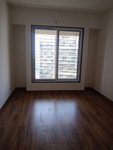 Room in 2 BHK Apartment at Empire Square, Chinchwad – for Rent