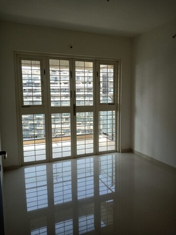 Room in 2 BHK Apartment at Empire Square, Chinchwad – for Rent