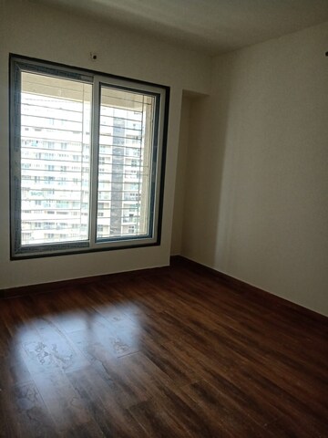 Room in 2 BHK Apartment at Empire Square, Chinchwad – for Rent