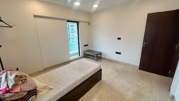 Room in 1 BHK Builder Floor at Juhu – for Rent