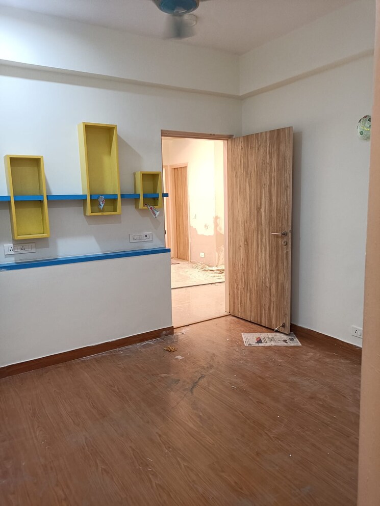 Room, emaar-palm-hills 3 Bedroom 1450 Sq.Ft. Apartment In Sector 77 Gurgaon 8879992