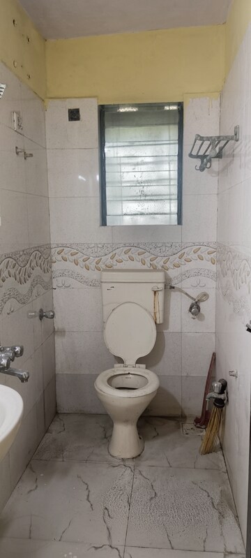 Attached Bathroom in 2 BHK Apartment at Laxmi Royal Classic, Mulund West – for Rent
