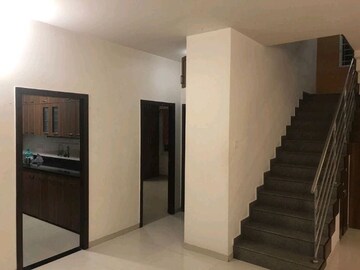 Room in 4 BHK Villa at Baiyappanahalli – for Sale
