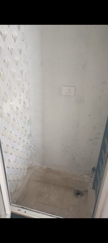 Bathroom in 1 BHK Apartment at Omkar Signet, Malad East – for Rent