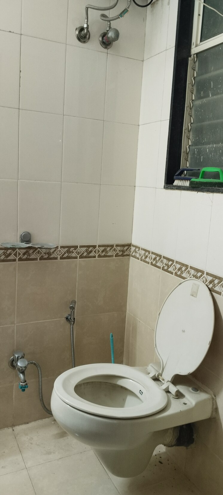 Bathroom, nirmal-lifestyle-residency-chs-ltd 2 Bedroom 850 Sq.Ft. Apartment In Mulund West Mumbai 8880060