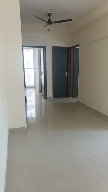 Room in 2 BHK Apartment at Sikka Karnam Greens, Sector 143b – for Rent