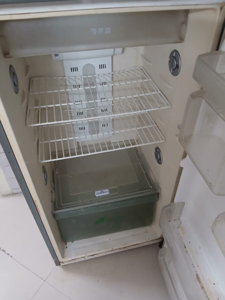 undefined, juhu 2 Bedroom 700 Sq.Ft. Builder Floor In Juhu Mumbai 8880028