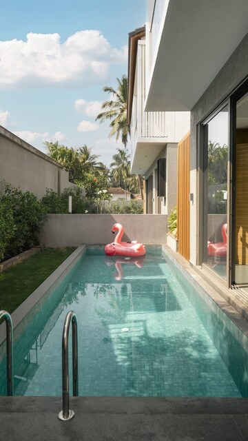 Balcony in 2 BHK Builder Floor at Juhu – for Rent