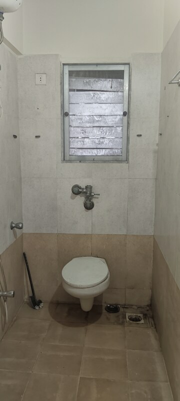 Attached Bathroom in 2 BHK Apartment at Laxmi Royal Classic, Mulund West – for Rent